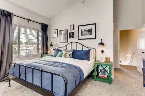 773 Locust St, Denver CO 80207-3942 exterior