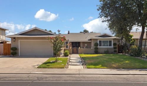 4210 Estate Dr, Stockton, CA 95209-1541