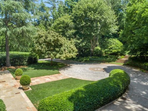 3015 Andrews Dr, Atlanta GA  30305-2001 exterior