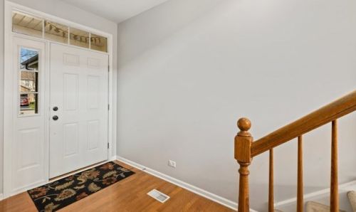 145 Fountain Grass Cir, Hanover Park, IL 60103-1398