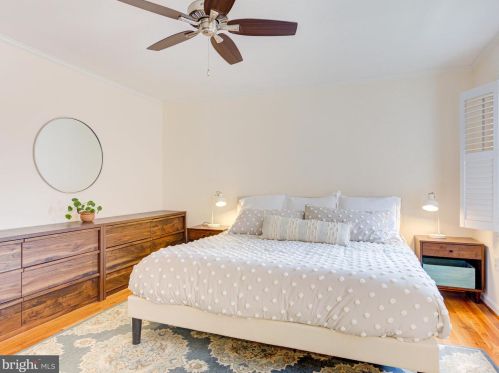 5271 Bradgen Ct, Springfield VA  22151-3505 exterior