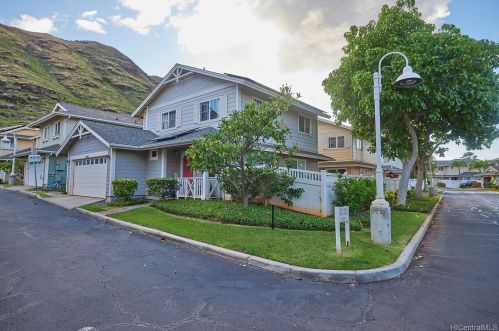 87-2143 Pakeke St, Nanakuli, HI 96792-3447