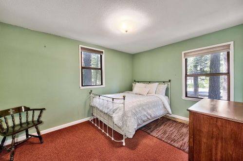 7400 River Rd, Truckee CA  96161 exterior