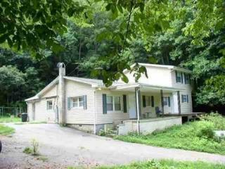 2903 Muddy Hollow Rd, Dandridge, TN 37725-7043