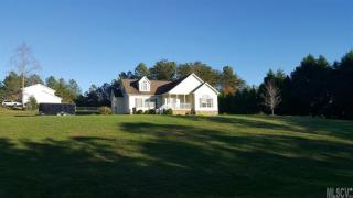 207 Sienna Dr, Hickory, NC 28601-8575