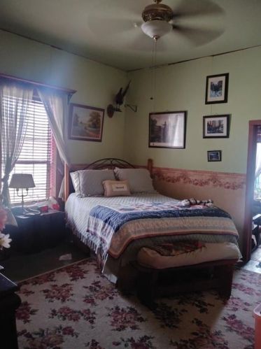 302 Maple St, Whitewright TX 75491-2616 exterior