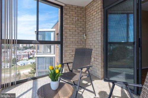 15101 Interlachen Dr, Silver Spring MD 20906-5601 exterior