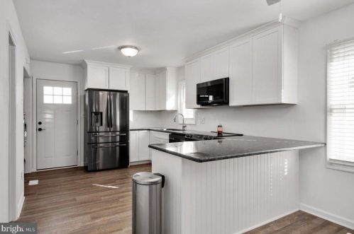 1176 Spruce Ave, Shady Side MD 20764-9562 exterior