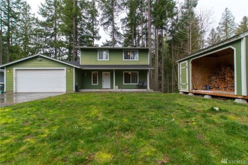 22222 Bluewater Dr, Yelm, WA 98597-8978