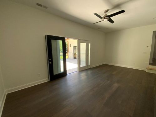 3736 Calmer Cir, Atlanta GA  30344-6011 exterior