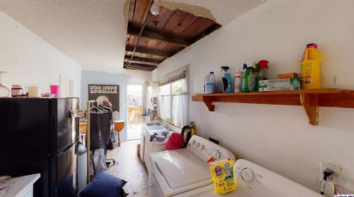 1225 Cedar St, Glendale CA  91207-1426 exterior