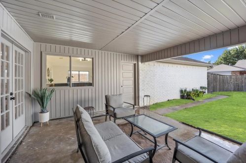 1118 Wiltshire Dr, Carrollton TX 75007-4810 exterior