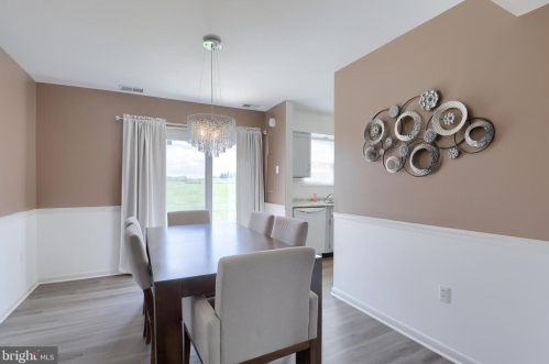 72 Lexton Dr, York PA 17404-9438 exterior