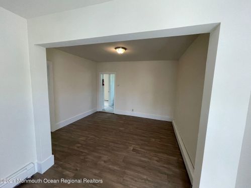 1039 Bangs Ave, Tinton Falls NJ  07712-6405 exterior