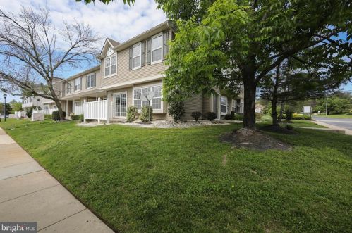 2604 Beacon Hill Dr, Erial, NJ 08081-1106