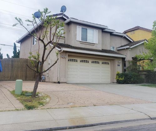768 Wynyard Cir, Manteca, CA 95337-8572