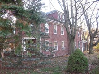916 Landis Ave, Lancaster, PA 17603-2522