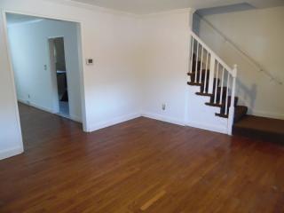 1010 Mount Holly St, Baltimore MD  21229-1930 exterior