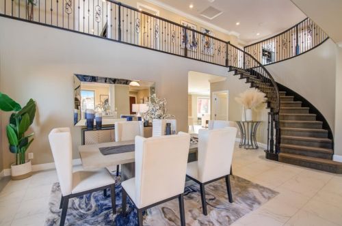3902 Mars Ct, San Jose, CA 95121-3229
