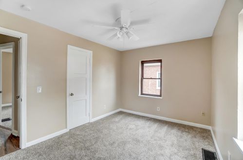 2033 Dallas Ave, Cincinnati OH  45239-4752 exterior