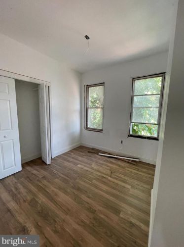 617 61 St, Philadelphia PA 19142-3513 exterior