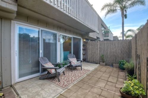 405 Requeza St, Encinitas CA  92024-3766 exterior