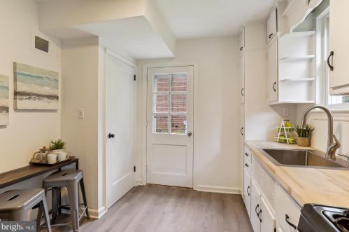 7309 16 Ave, Silver Spring MD 20912-7043 exterior