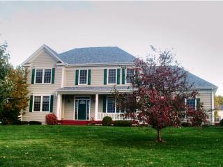 239 Brennan Woods Dr, Saint George, VT 05495-8903