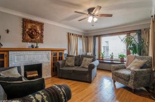 3028 Kilpatrick Ave, Chicago, IL 60641-5238