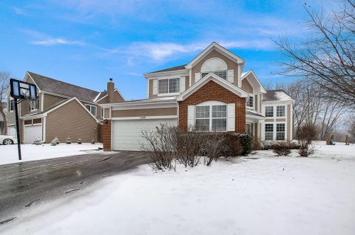 1190 Laurel Ln, Gurnee, IL 60031-5164