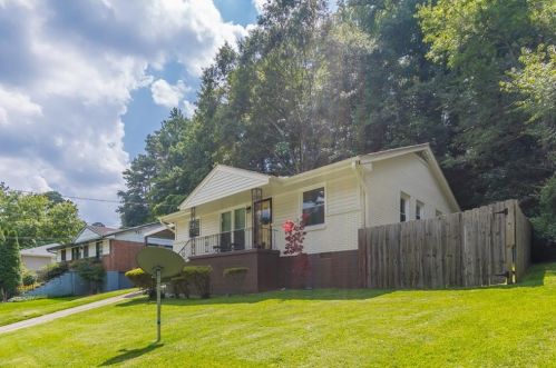 2625 Harmony Way, Atlanta GA  30344-2046 exterior