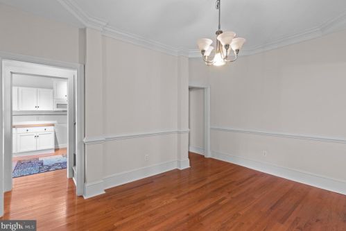 121 Ctr St, Haddonfield NJ 08033-1803 exterior