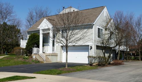 90 Cantal Ct, Wheeling, IL 60090-6777