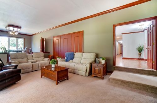 6015 Morris Rd, Springfield OH  45502-9521 exterior