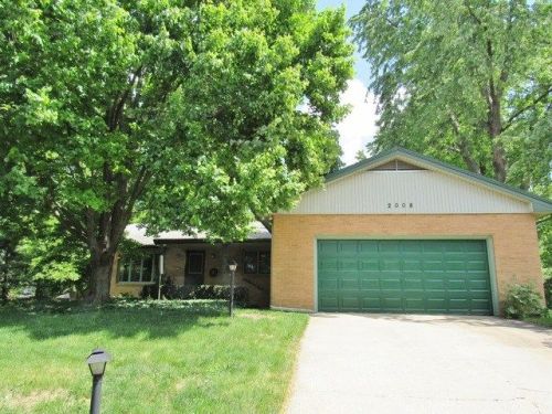 2008 Silver Ct, Urbana, IL 61801-6330