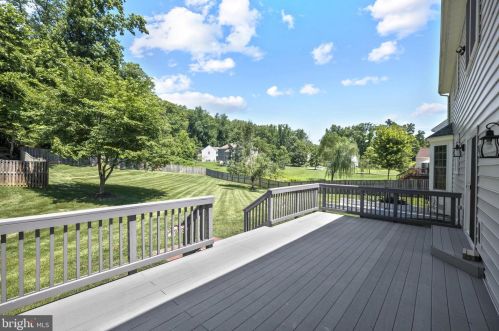 19308 Bothwell Ct, Triangle VA  22172-2341 exterior