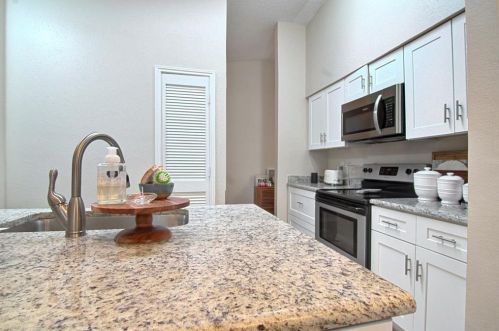 2110 Willowgate Ln, Carrollton TX  75006-4647 exterior