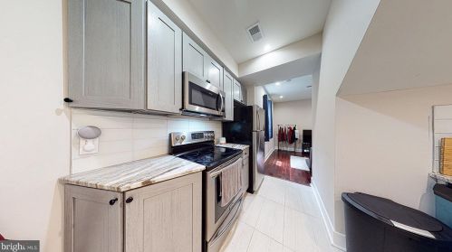 46 44 St, Philadelphia PA 19104-2939 exterior