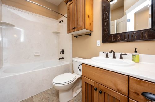 348 200, Wellsville UT 84339-9703 exterior