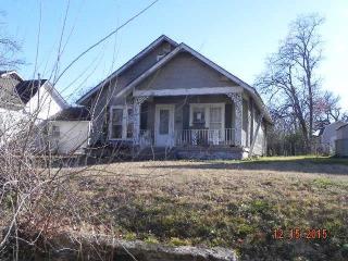 110 3rd Ave, Caney, KS 67333-2002