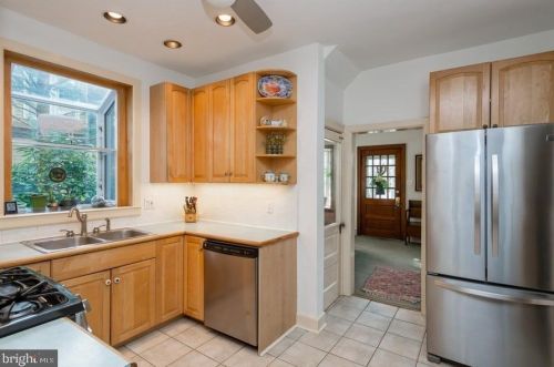 102 Elm Ave, Haddonfield NJ 08033-2537 exterior