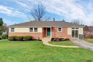 2479 Wharton Rd, York, PA 17402-3642