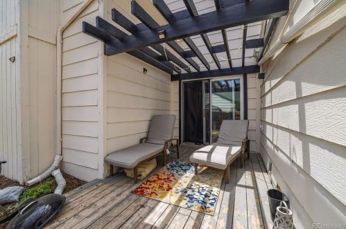 978 Salida St, Denver CO  80017-3205 exterior