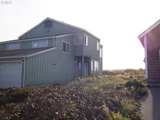 390 Madison Ave, Bandon, OR