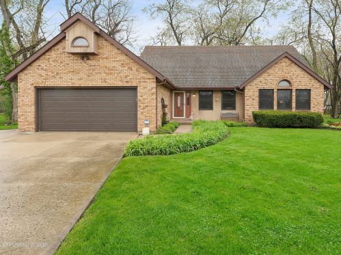 258 Lake Lawn Ct, Joliet, IL 60435-6874