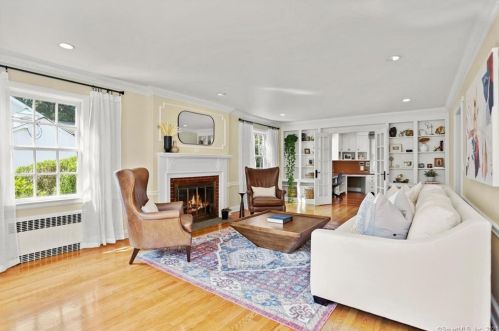 46 Pine Hill Ave, Norwalk CT  06855-2810 exterior