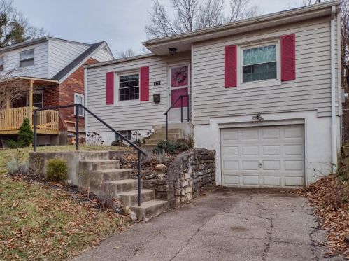 177 Escalon St, Cincinnati, OH 45216-1704