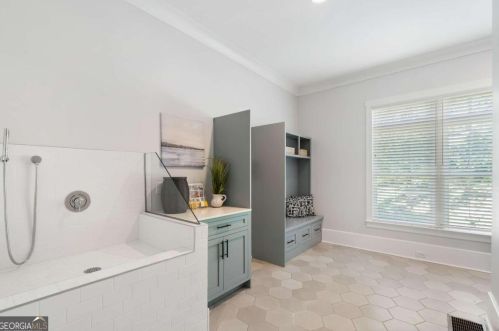 2731 Arden Rd, Atlanta GA  30305-1913 exterior