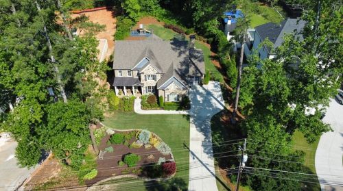 6470 Long Is Dr, Atlanta GA  30328-3043 exterior