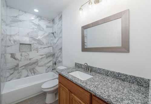 5565 Justine Pl, Fort Worth TX  76126-6353 exterior